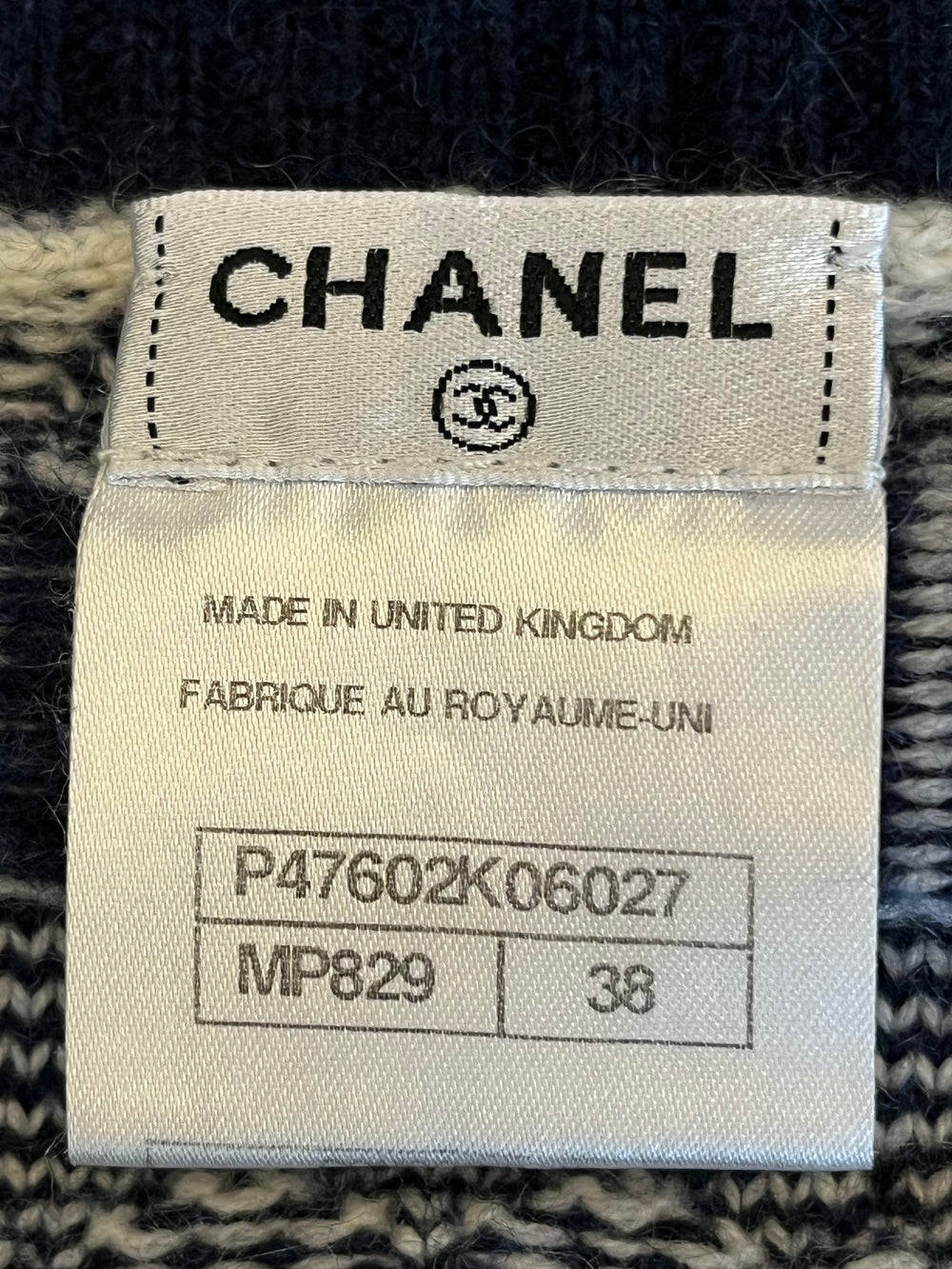 Pre Loved Chanel Cashmere Sweater size FR38 UK 10 oversized