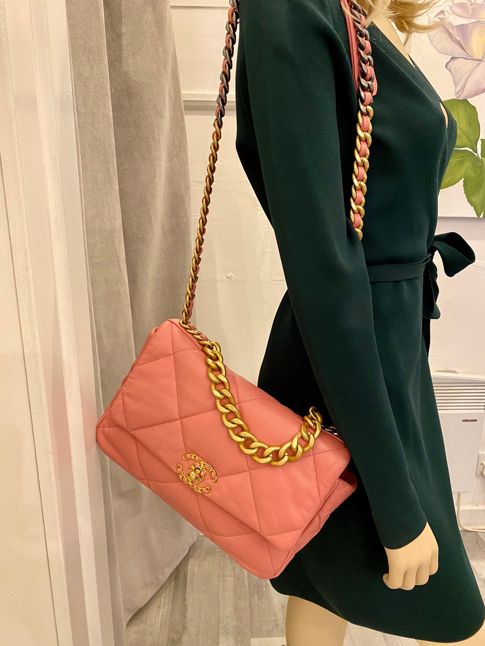 Pre Loved Chanel 19 in Pink Quilted Lambskin Leather - Excellent