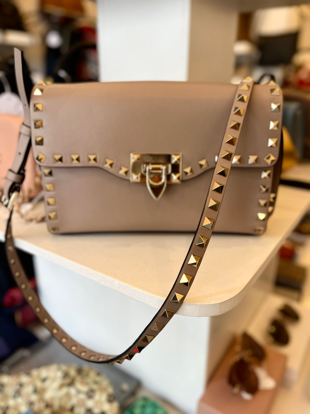Pre Loved Valentino Garavani Rockstud Leather Crossbody (excellent)