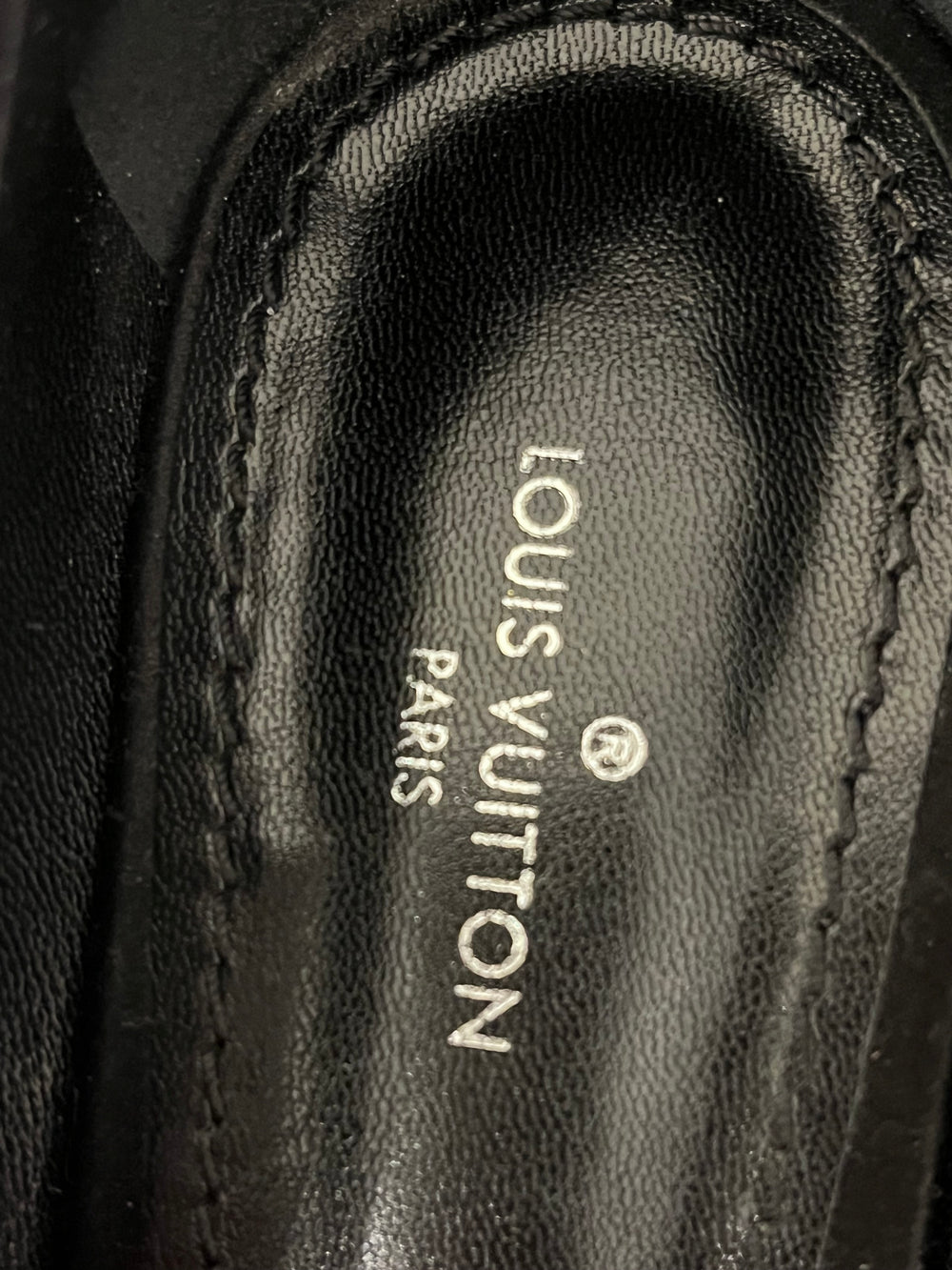 Pre Loved Louis Vuitton Madeline Satin & Crystal Heels UK 5 **RESERVED**