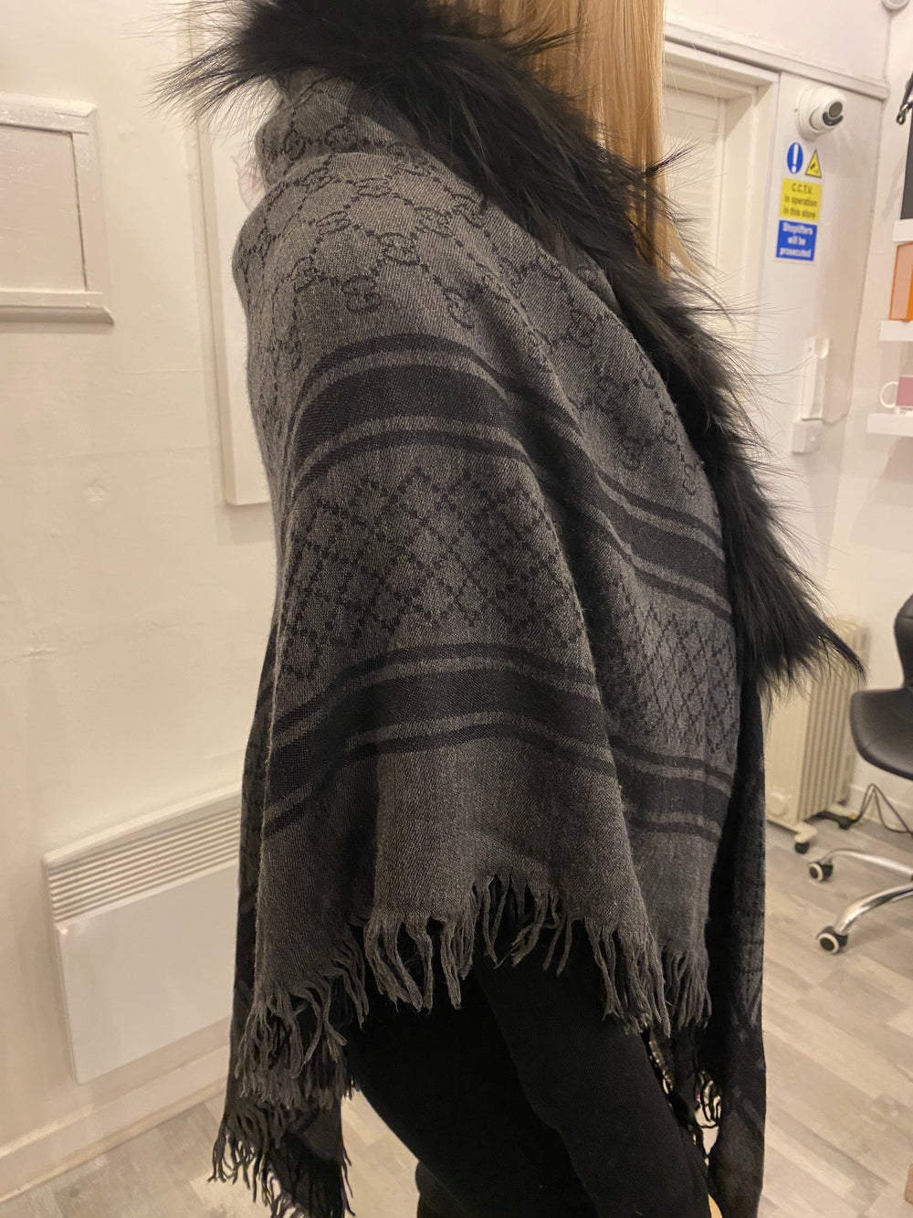 Pre Loved Gucci Fur Trimmed Shawl in Grey