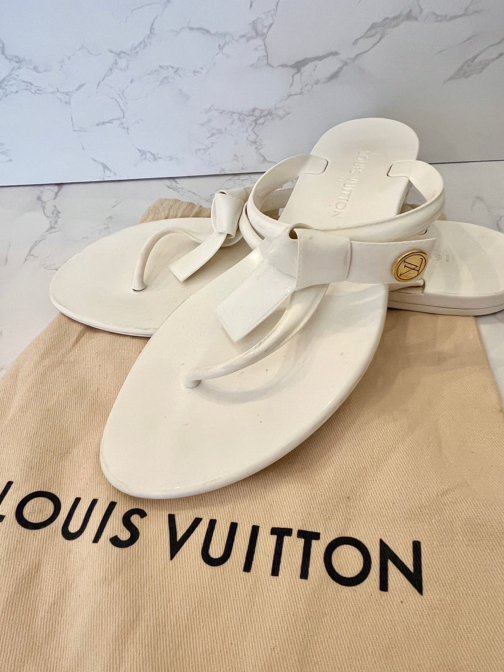 Pre Loved Louis Vuitton White Thong Flip-Flops UK5