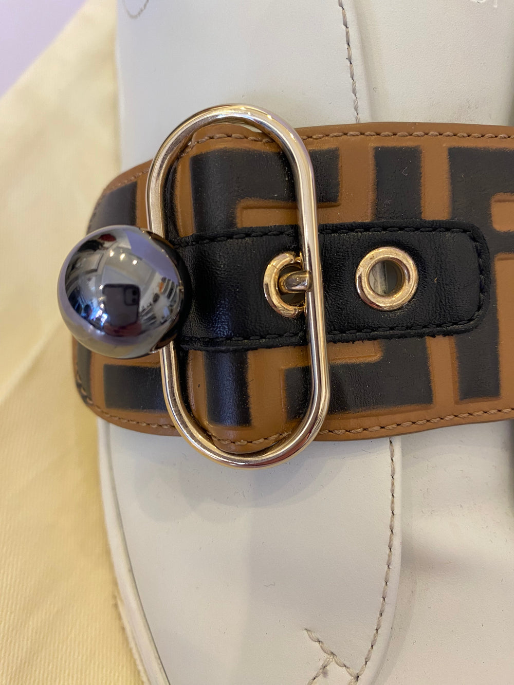 Pre Loved Fendi Pearland Leather Trainers  UK8