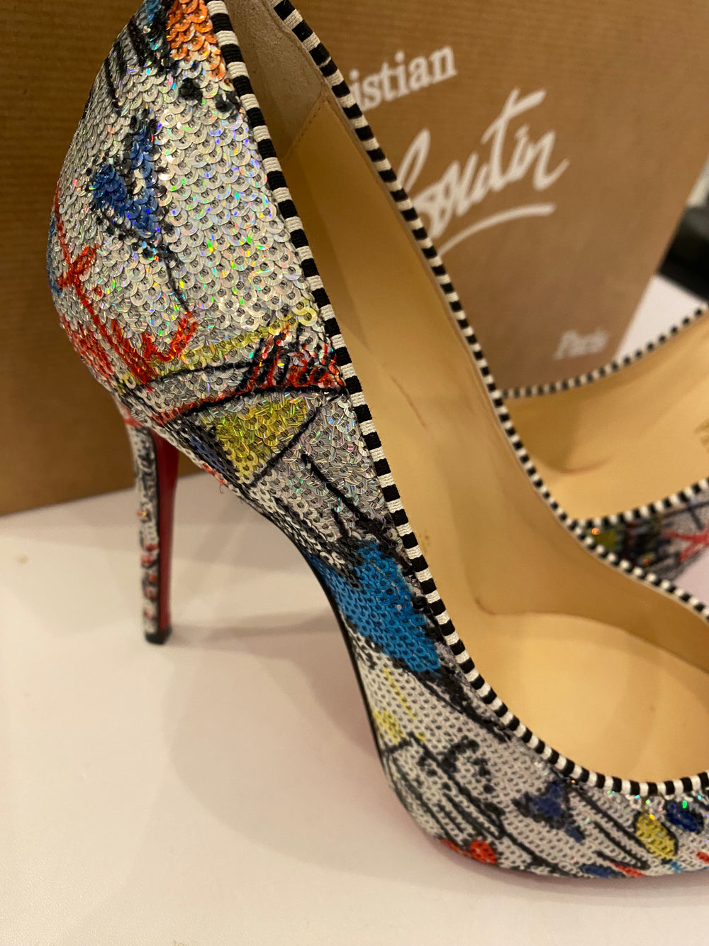 Pre Loved Christian Louboutin Decollete Silver & Multicoloured 100 Heels UK 4.5 (Excellent)