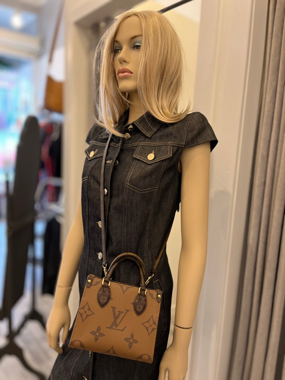 Pre Loved Louis Vuitton BB On The Go Monogram Reverse Coated Canvas - (as new Oct 2024)                            )