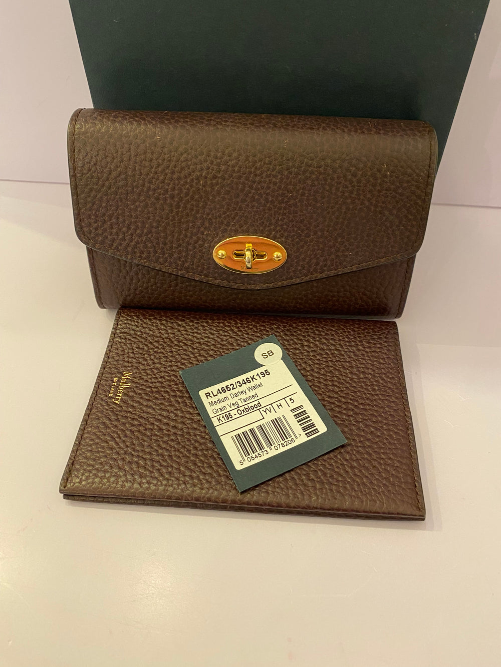 Pre Loved Mulberry Medium Darley Wallet in Oxblood With Matching Passport Cover (excellent)