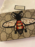 Pre Loved Gucci GG Supreme Bee Embroidered Wallet (excellent)