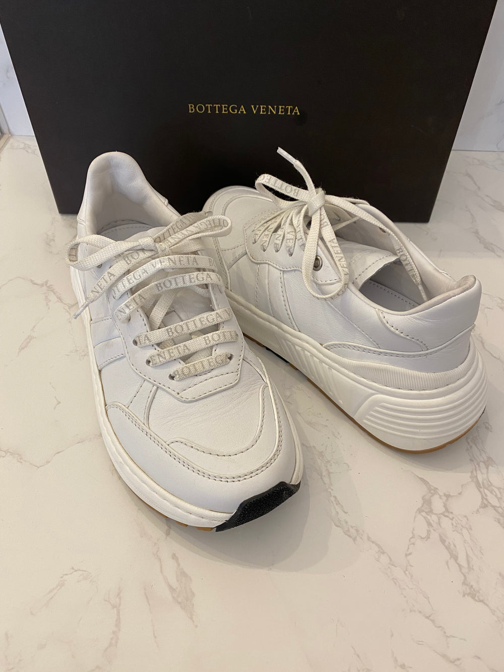 Pre Loved Bottega Veneta Speedster Sneakers in Optic White Leather UK4