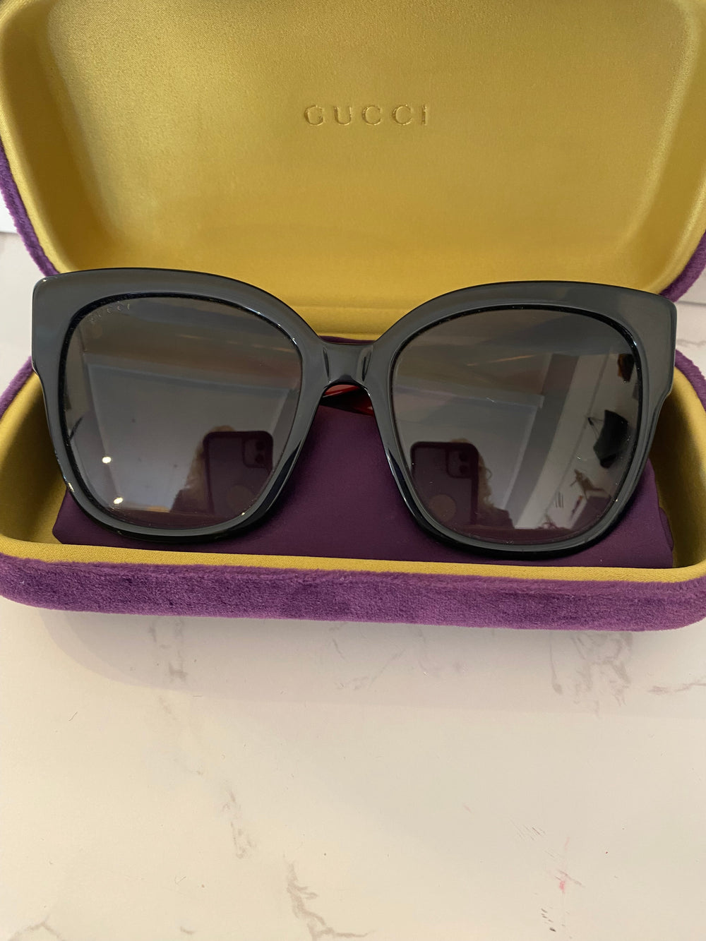 Pre Loved Gucci GG0059s Sunglasses