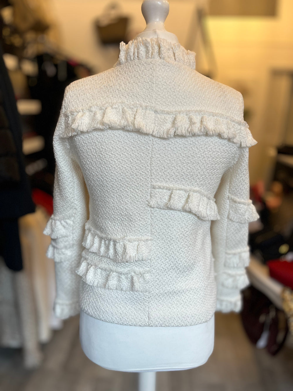 Pre Loved Chanel Ivory Boucle Jacket size 36 uk8