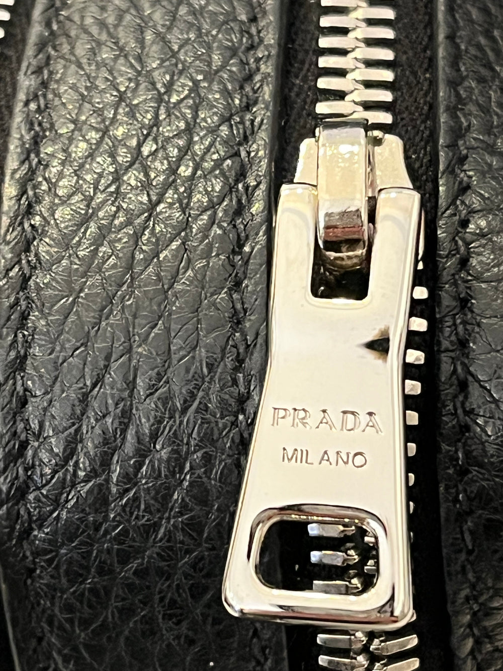 Pre Loved Prada Crossbody in Black with 2 Straps (excellent)