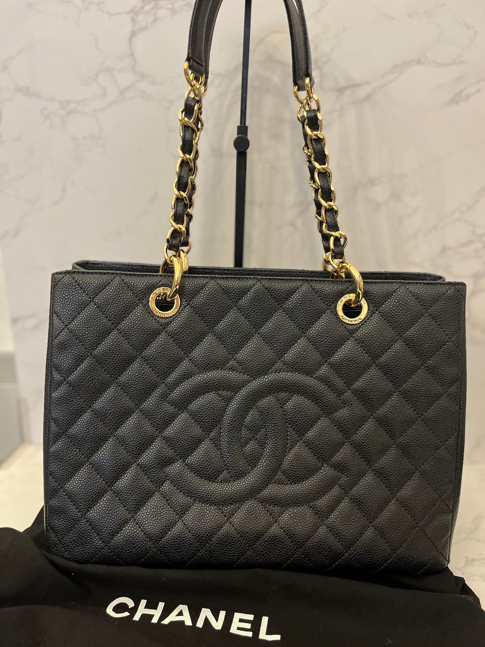 Pre Loved Chanel GST Grand Shopper Tote in Black Cavier Leather - Excellent