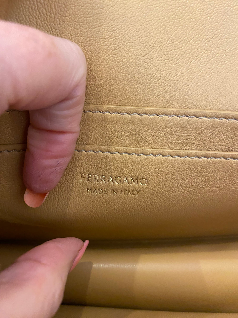 Pre Loved Ferragamo Gancini Tan Leather Shoulder Bag (excellent)