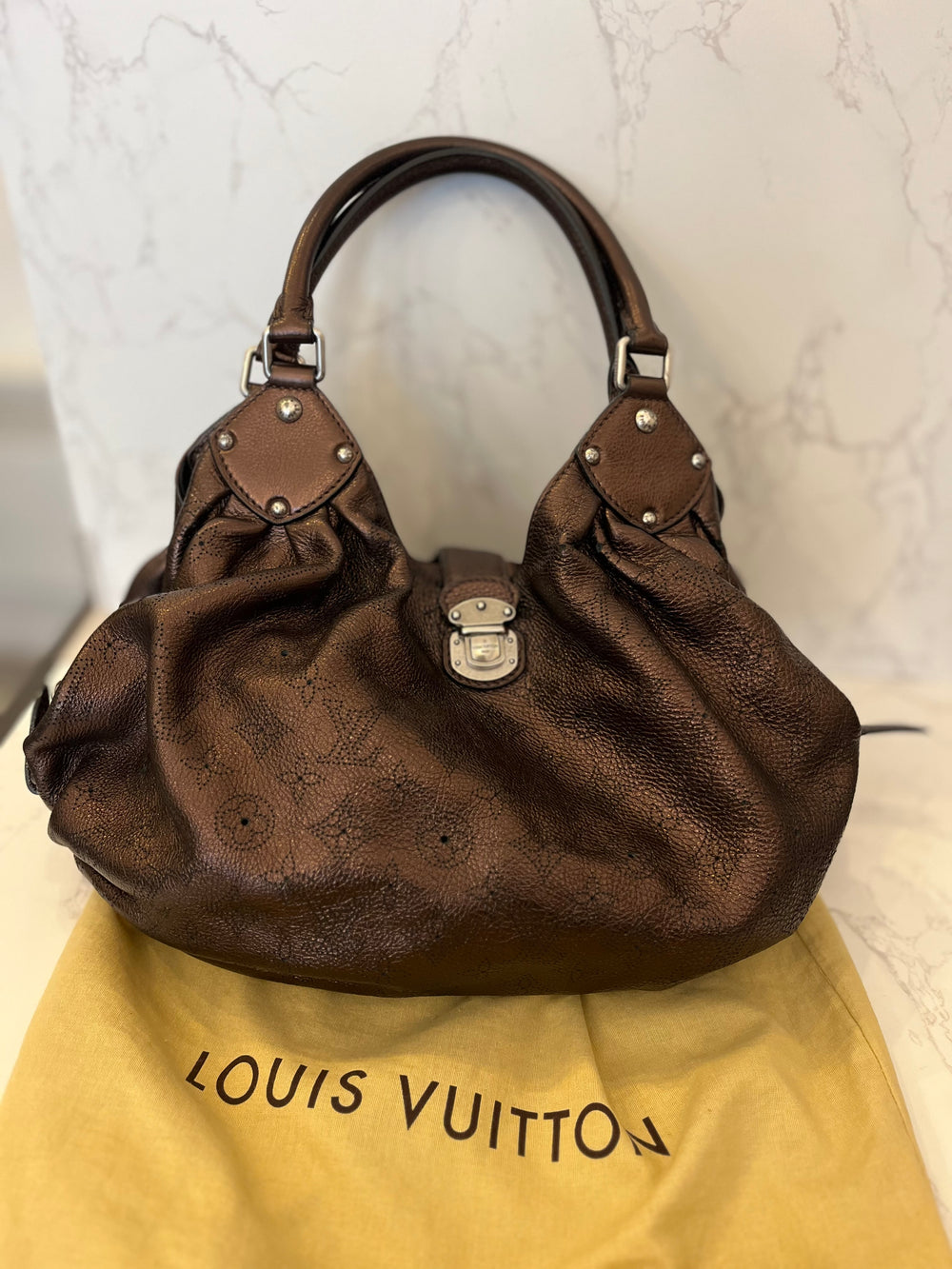 Pre Loved Louis Vuitton Bronze Metallic Mahina Leather Slouchy Bag