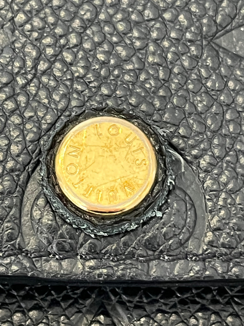 Pre Loved Louis Vuitton Emilie Black Leather Purse