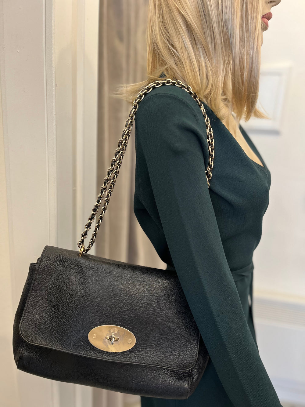 Pre Loved Mulberry Medium Lily in Black