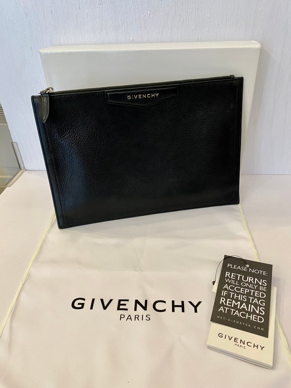 Pre Loved Givenchy Black Leather Antigonia Clutch