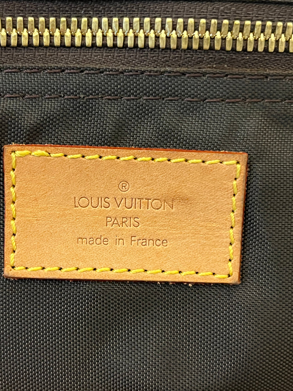 Pre Loved Vintage Louis Vuitton Monogram Suit Carrier