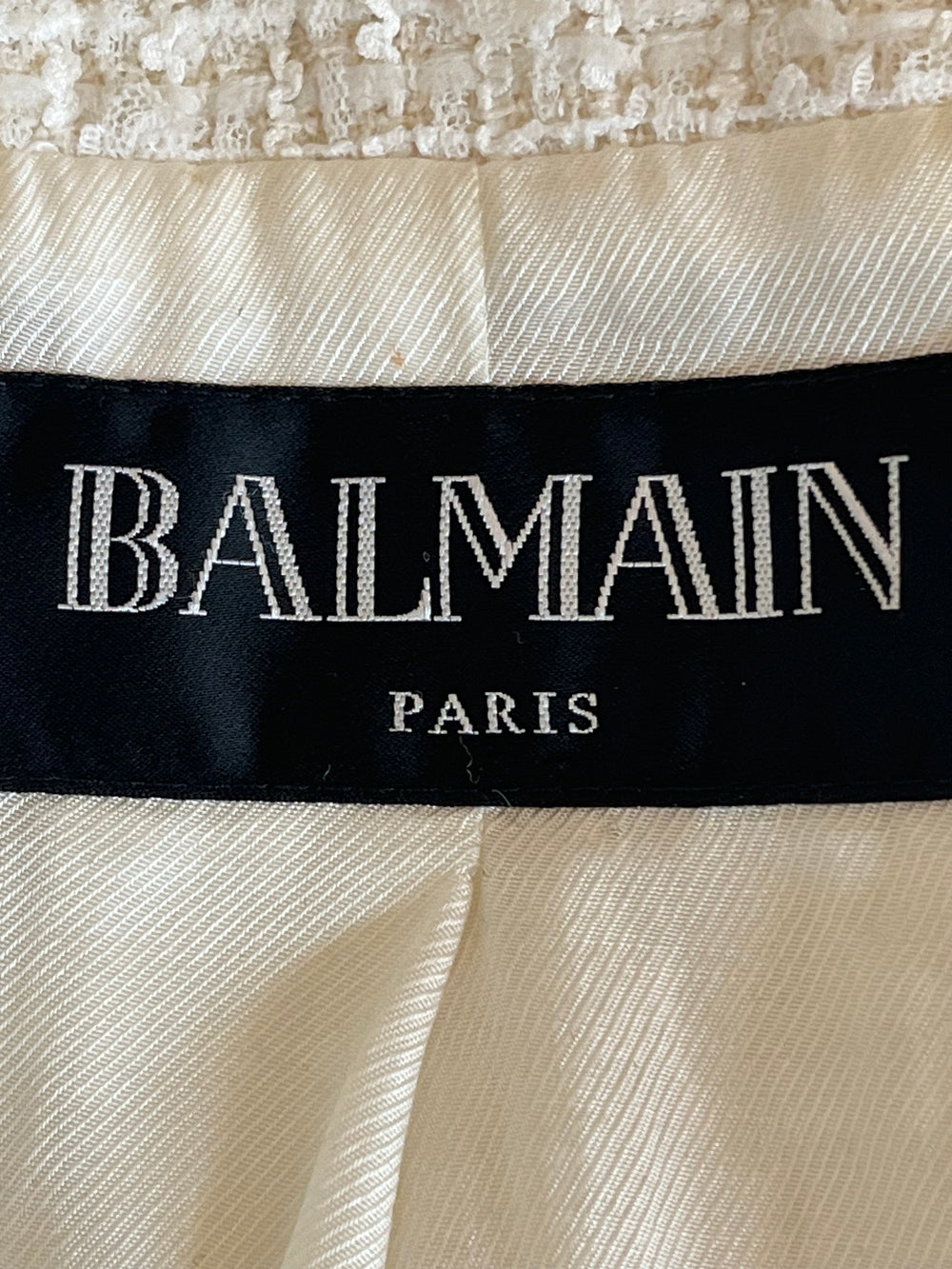 Pre Loved Balmain Double Breasted Cream Boucle Blazer size 40 fits UK 12