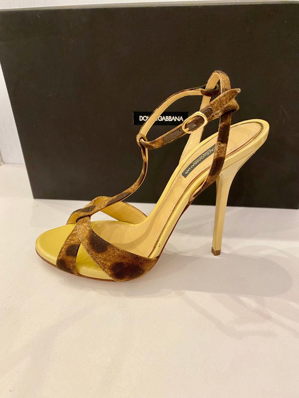 Pre Loved Dolce & Gabbana Leopard Print Sandals (new)