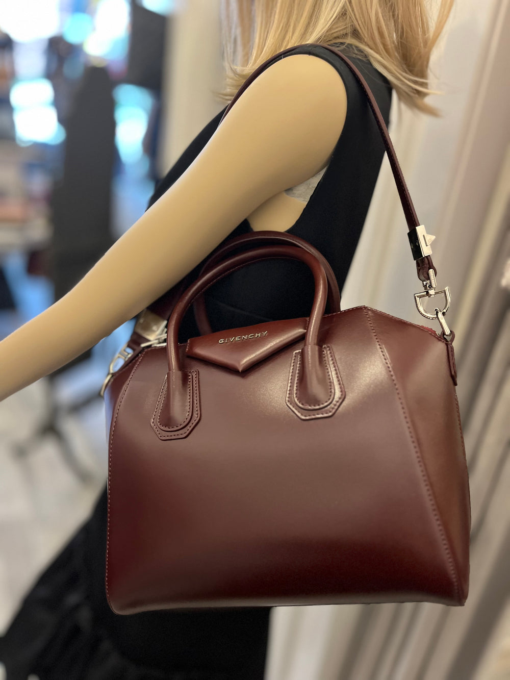 Pre Loved Givenchy Small Burgundy Antigona  (excellent)