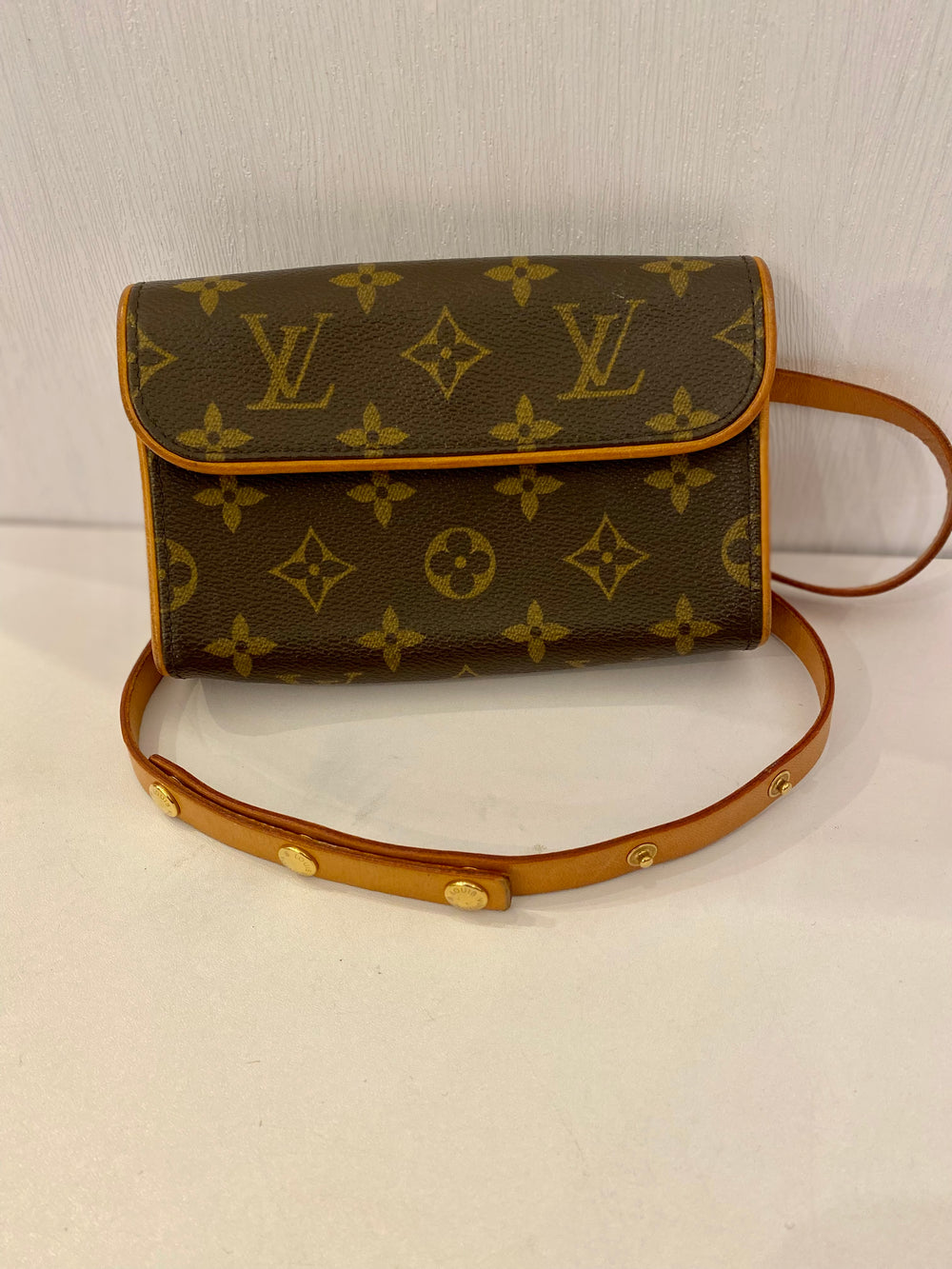 Pre Loved Louis Vuitton Vintage Monogram Belt Bag size M