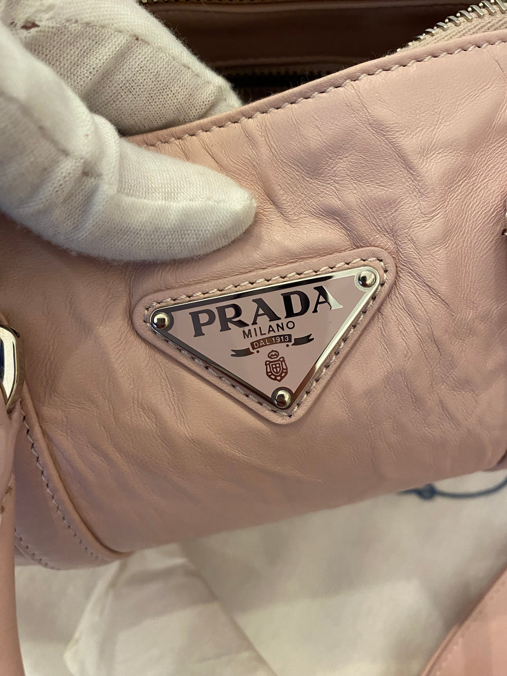 Pre Loved Prada Re-edition 2002 Leather Bag in Alabaster (NEW)