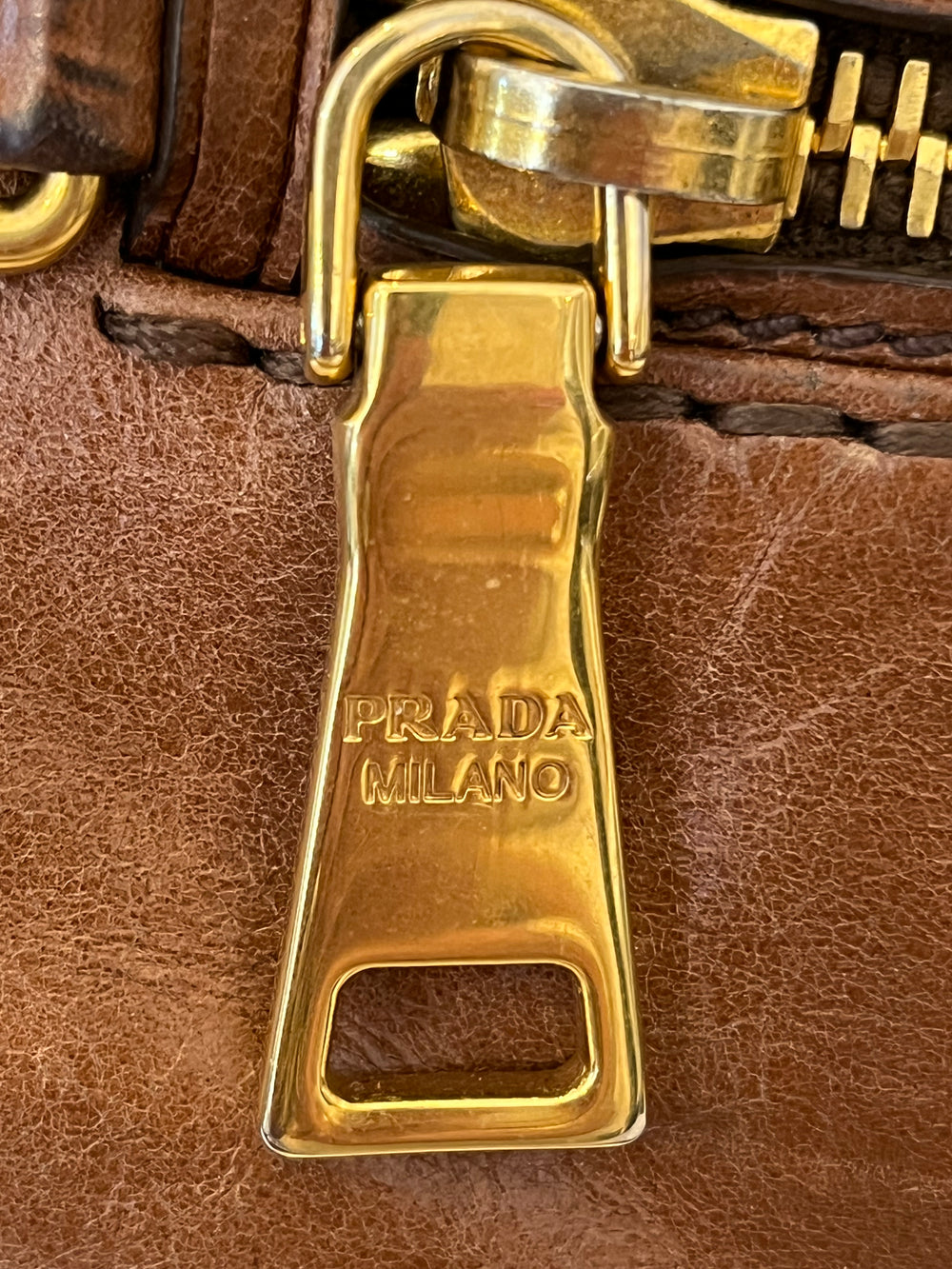 Pre Loved Prada Tan Leather Shoulder & Handbag