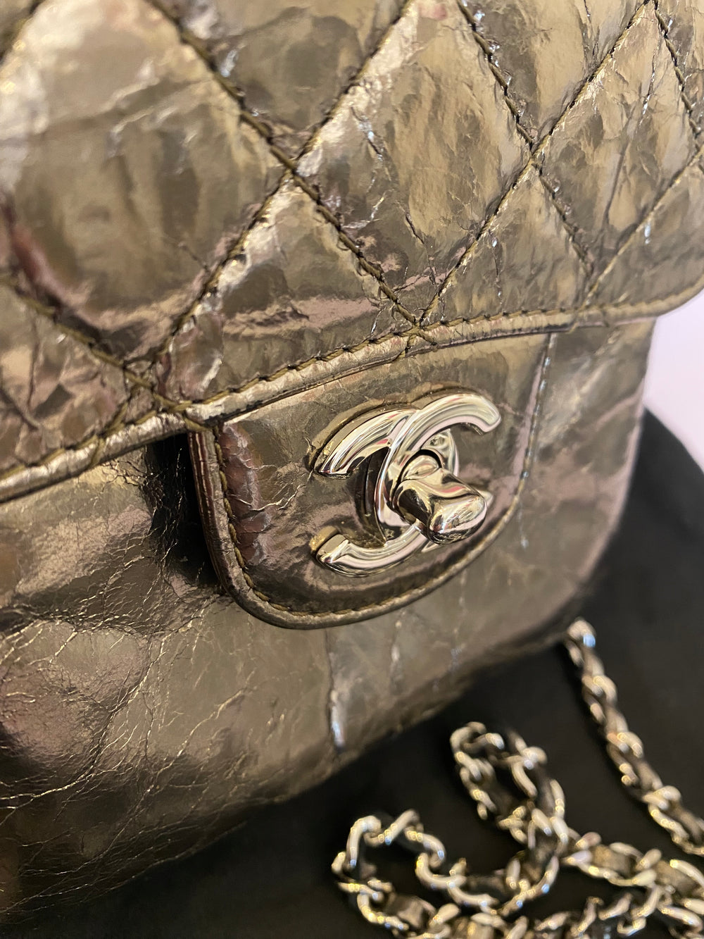 Pre Loved Chanel Metallic Crackled Clams Wallet On A Chain