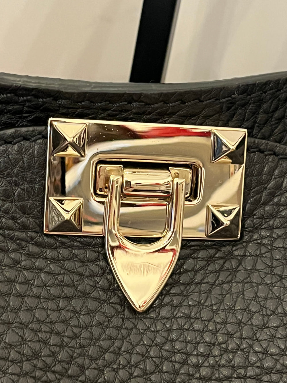 Pre Loved Valentino Garavani Rockstud Leather Tote Bag (excellent)