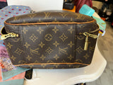 Pre Loved Louis Vuitton Vintage Monogram Excursion Bag