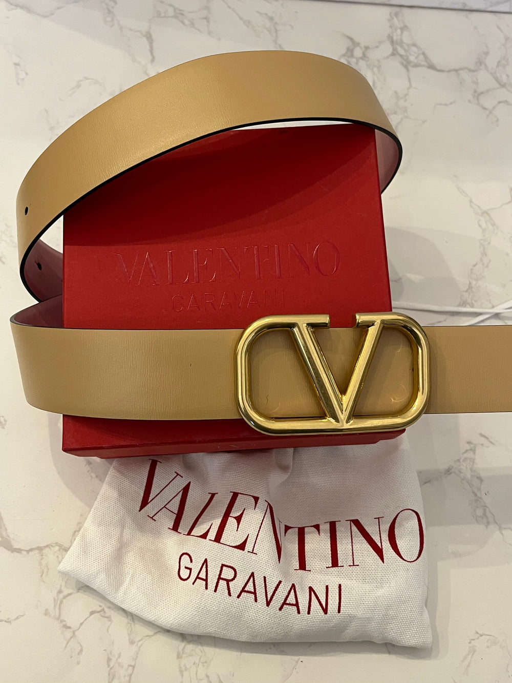Pre Loved Valentino Garavani “V” Reversible Belt in Rose/ Cappuccino (as new) size 80 (U.K. 10)