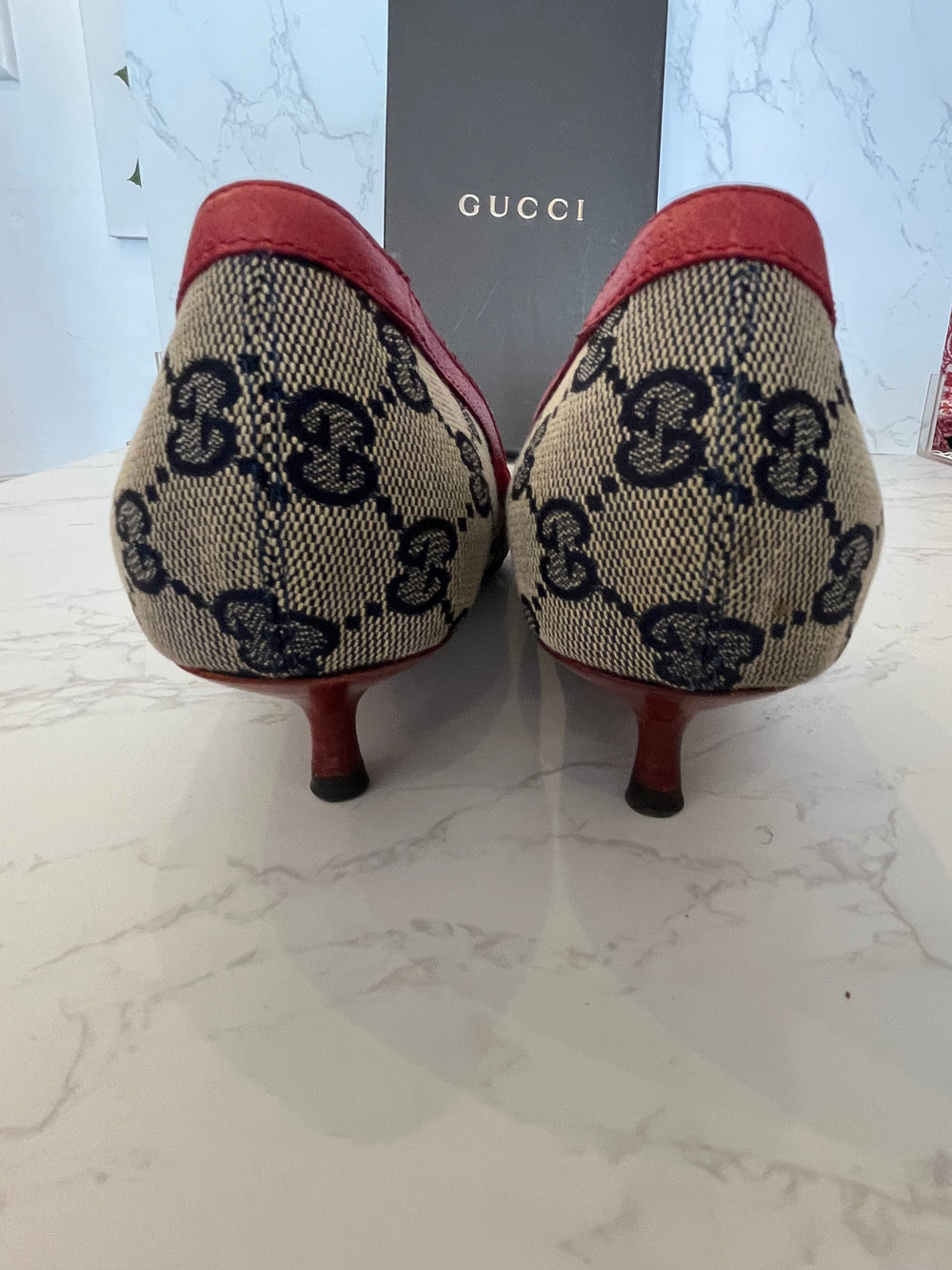 Pre Loved Gucci Vintage GG Kitten Heels UK5