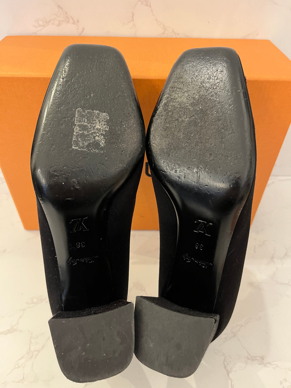 Pre Loved Louis Vuitton Madeline Satin & Crystal Heels UK 5 **RESERVED**