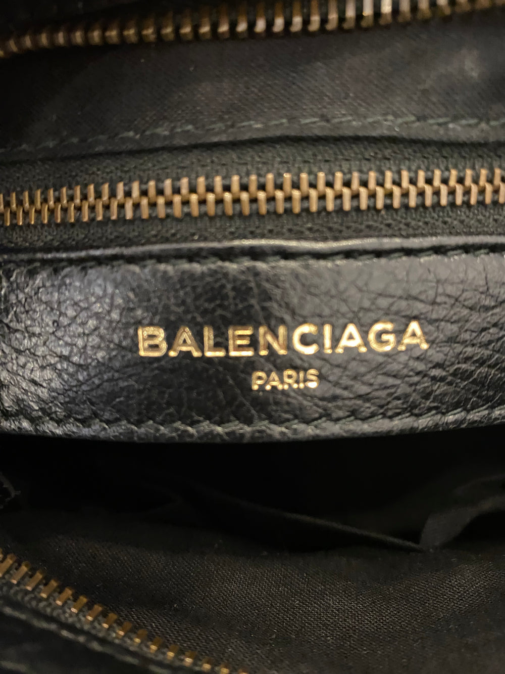 Pre Loved Balenciaga Black Graffiti City Classic (excellent)