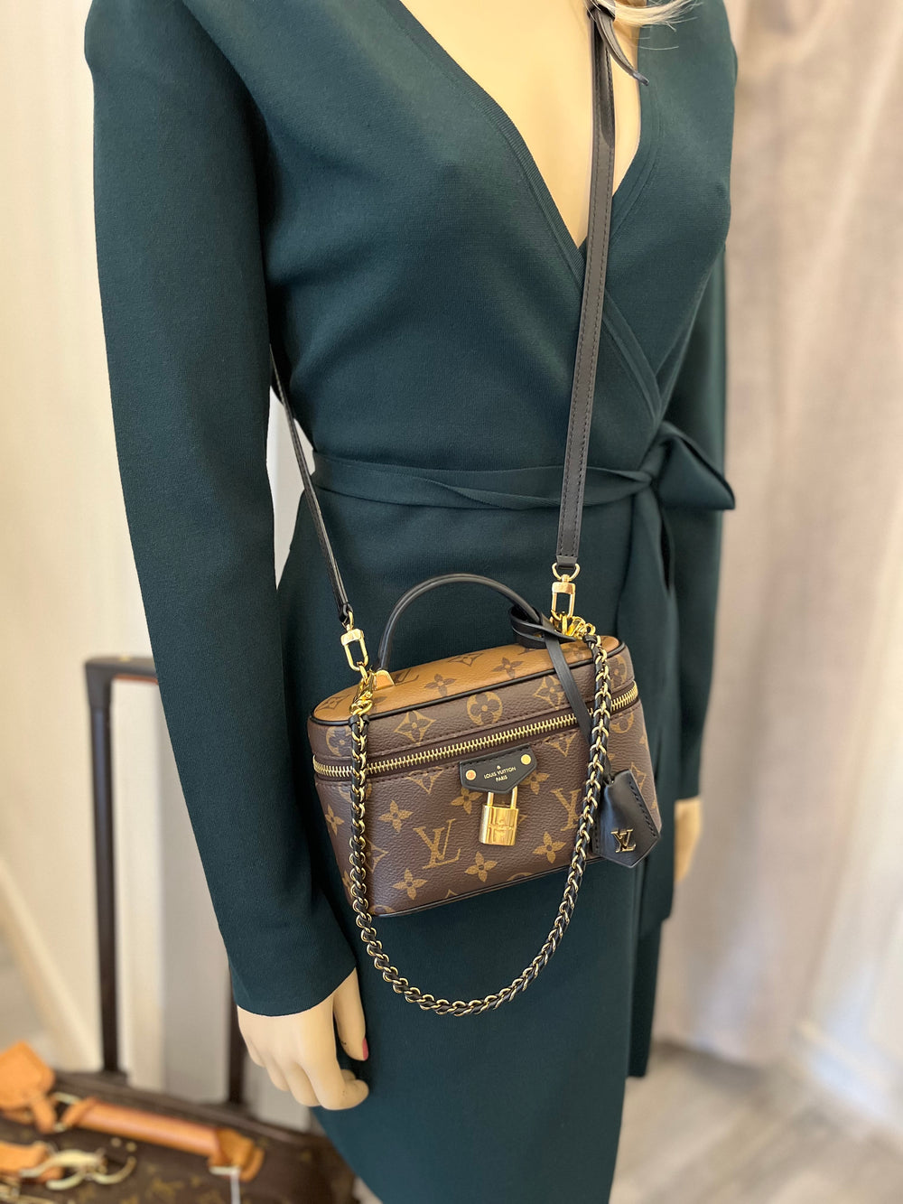 Pre Loved Louis Vuitton Monogram Vanity Chain Pouch (as new)