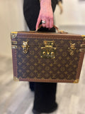 Pre Loved Louis Vuitton Boite Pharmacie Trunk in Monogram (vintage new)