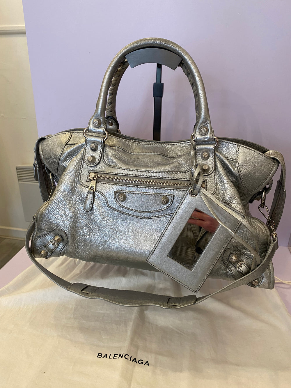 Pre Loved Balenciaga Le City in Silver Leather