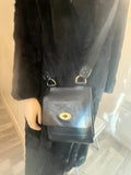Pre Loved Mulberry Vintage Antony Messenger Bag in Black