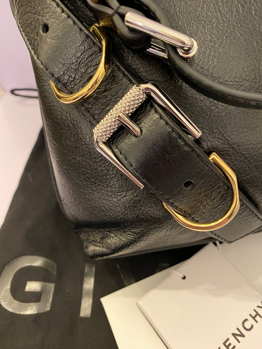 Pre Loved Givenchy Voyou Small Messenger in Black