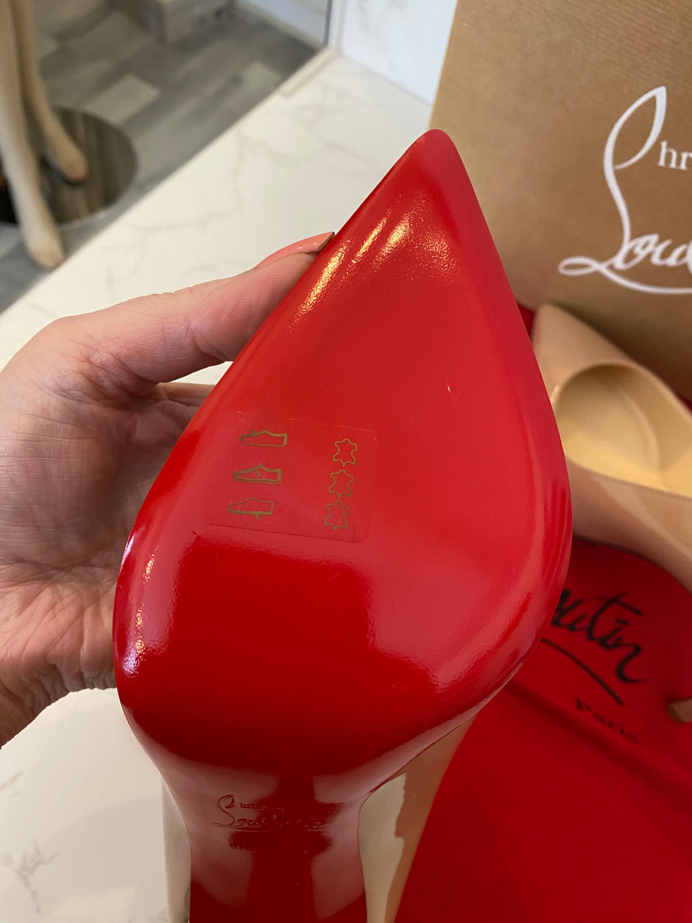 Pre Loved Christian Louboutin Pigalle 100 Nude Patent Heels Size UK 6  (new)