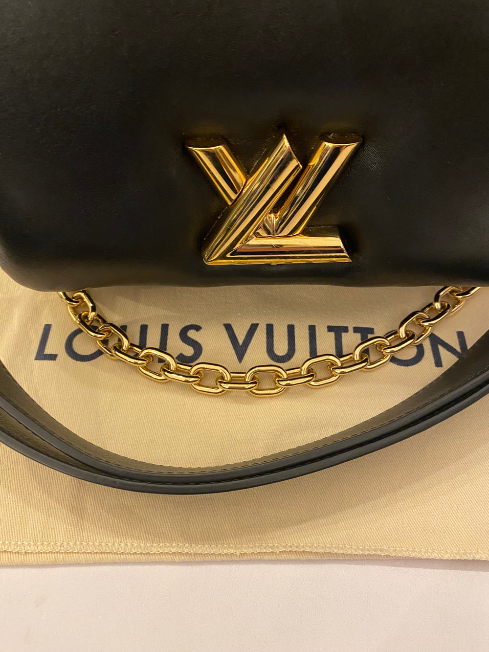 Pre Loved Louis Vuitton Twist MM in Black Leather (excellent)