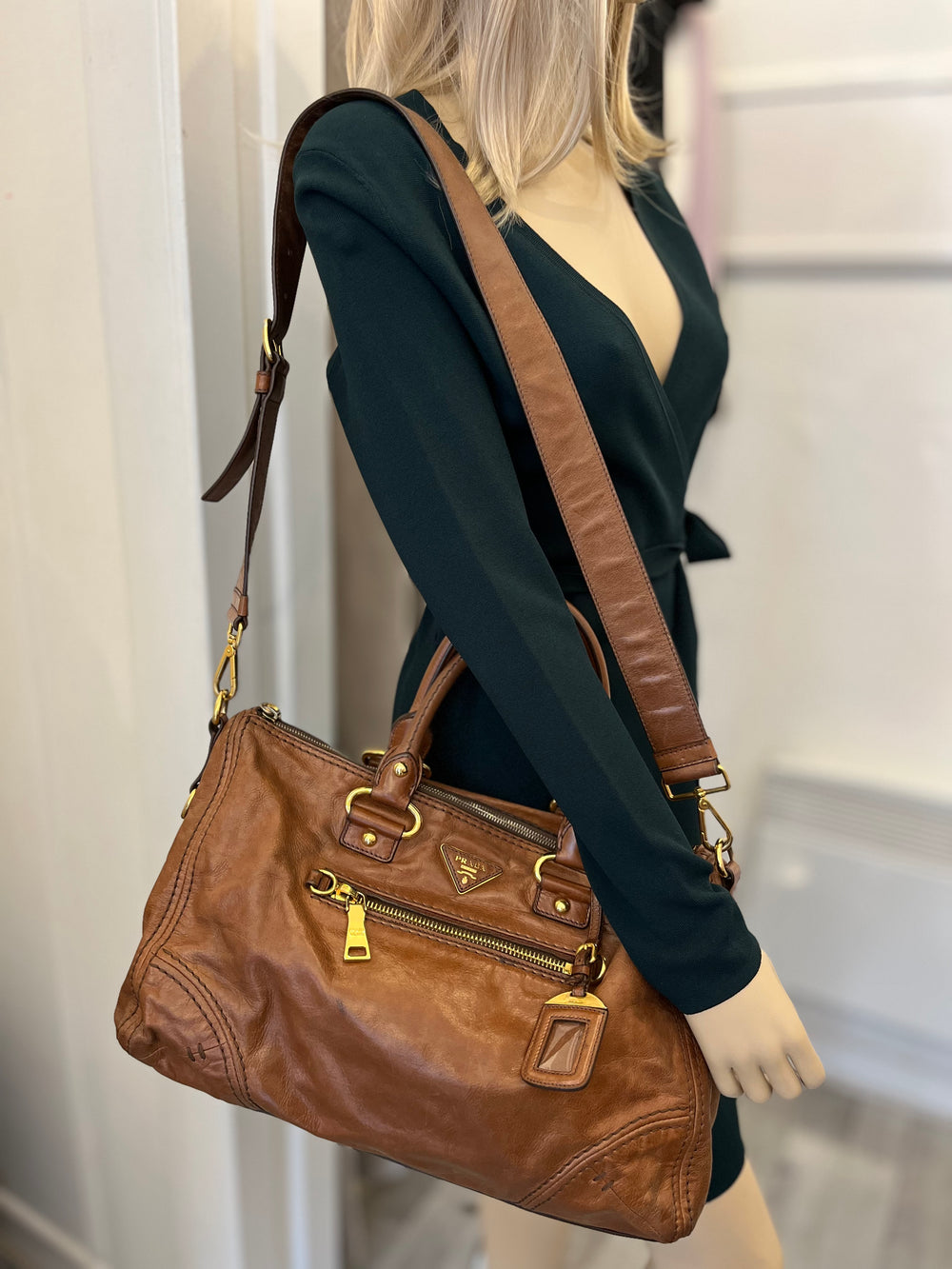 Pre Loved Prada Tan Leather Shoulder & Handbag
