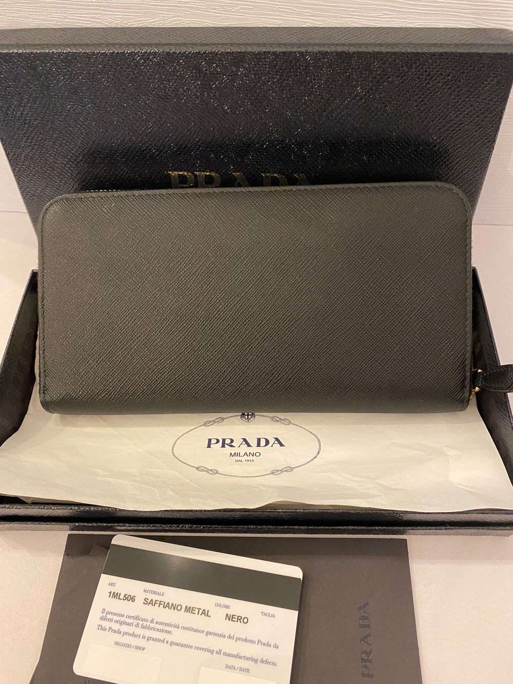 Pre Loved Prada Black Saffiano Leather Purse Wallet New Twice