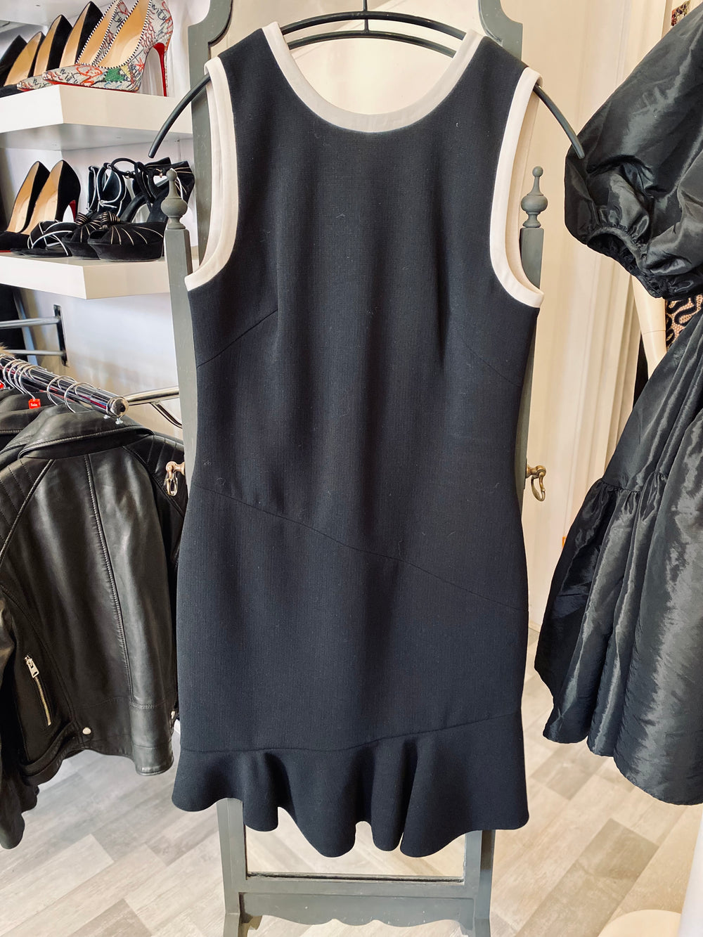 Pre Loved Emilio Pucci Black and White Fitted Dress size 42 fits uk8