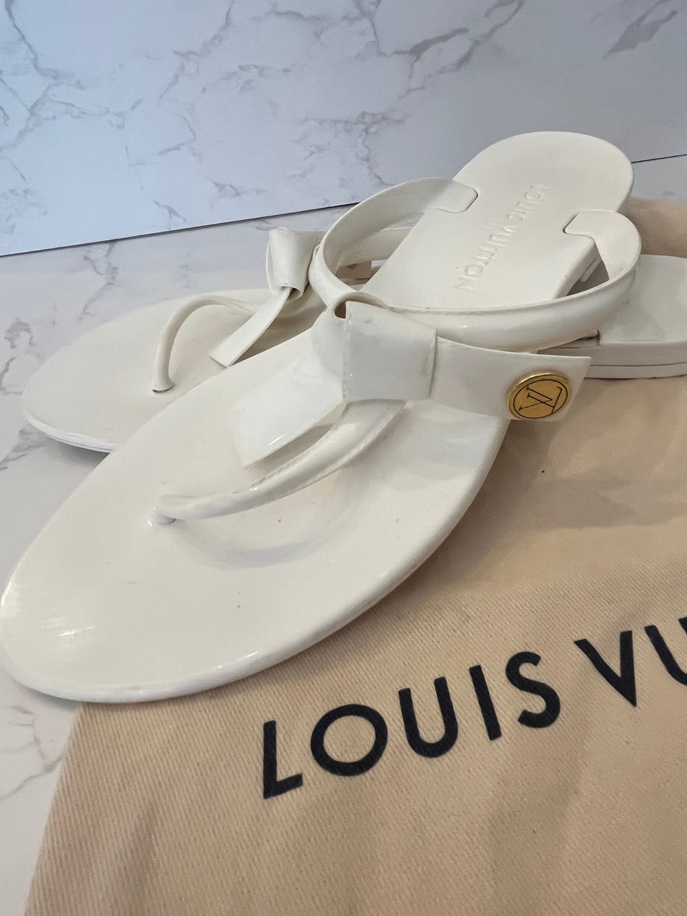 Pre Loved Louis Vuitton White Thong Flip-Flops UK5