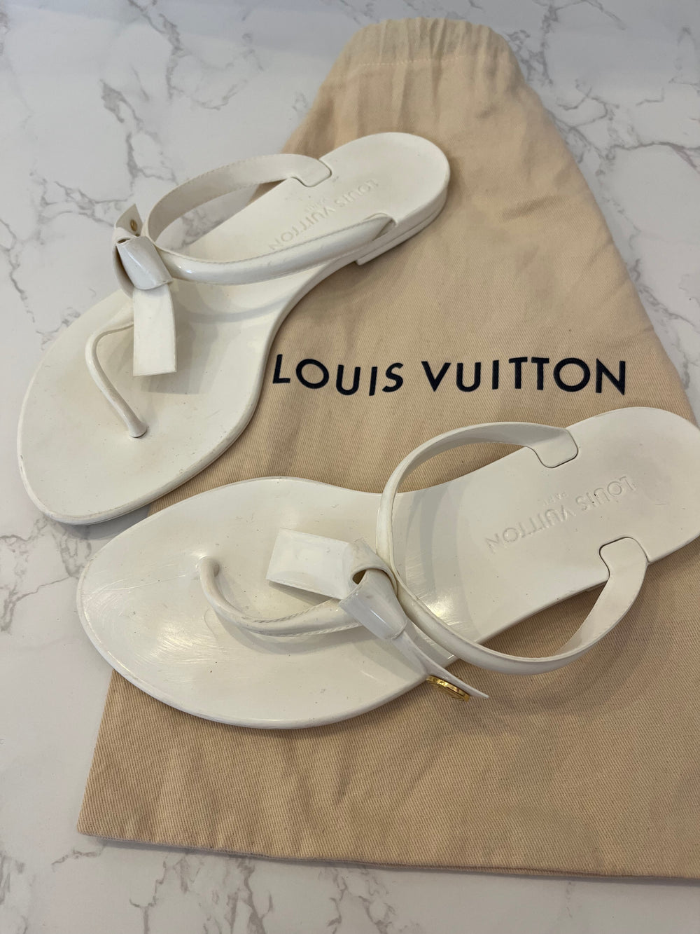 Pre Loved Louis Vuitton White Thong Flip-Flops UK5