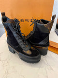 Pre Loved Louis Vuitton Laureate Monogram Desert Boot uk 6 (excellent)