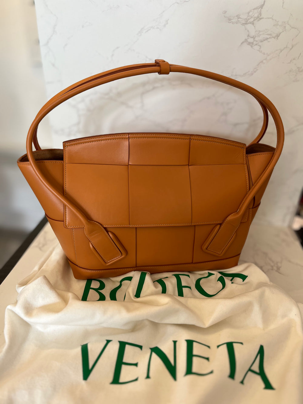 Pre Loved Bottega Veneta Arco Bag in Saddle Brown Leather (new)