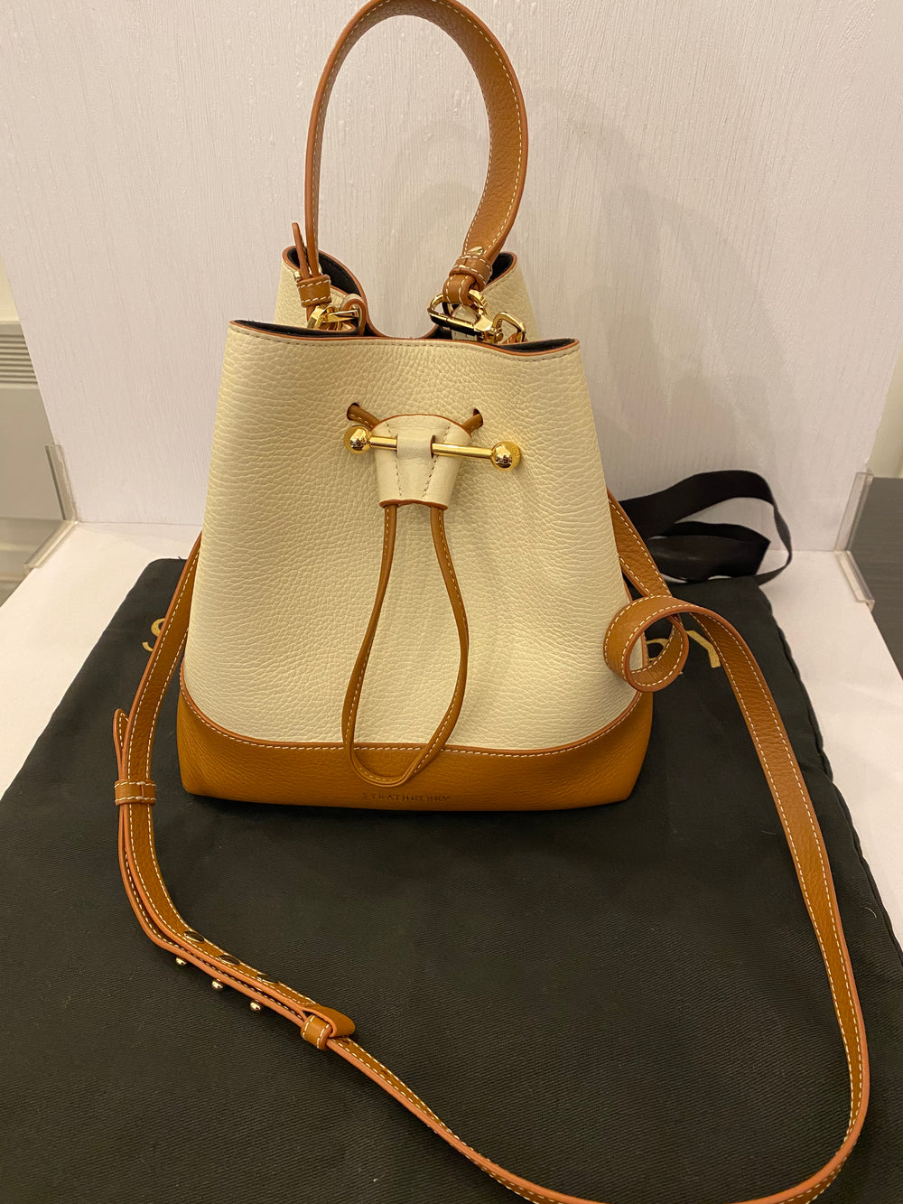 Pre loved Strathberry Lana Osette Vanilla & Tan Bucket Bag (excellent)